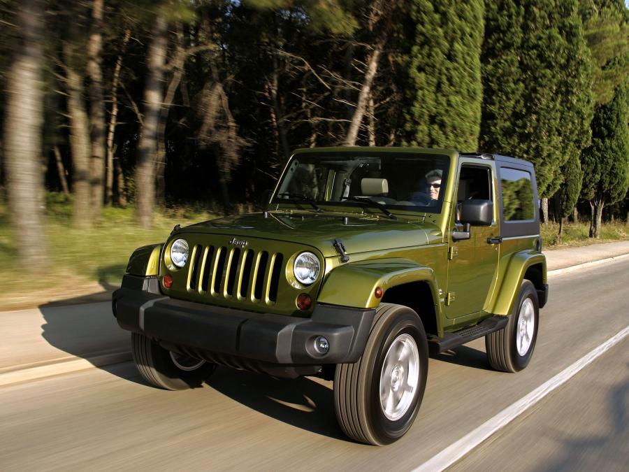  Jeep Wrangler Sahara 2006 года  (фото 10 из 34)